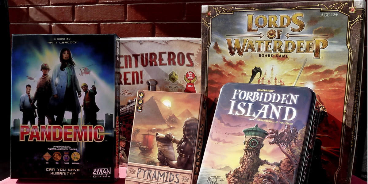Juegos Pandemic, Aventureros al Tren, Pyramids, Lords of Waterdeep y Forbidden Island