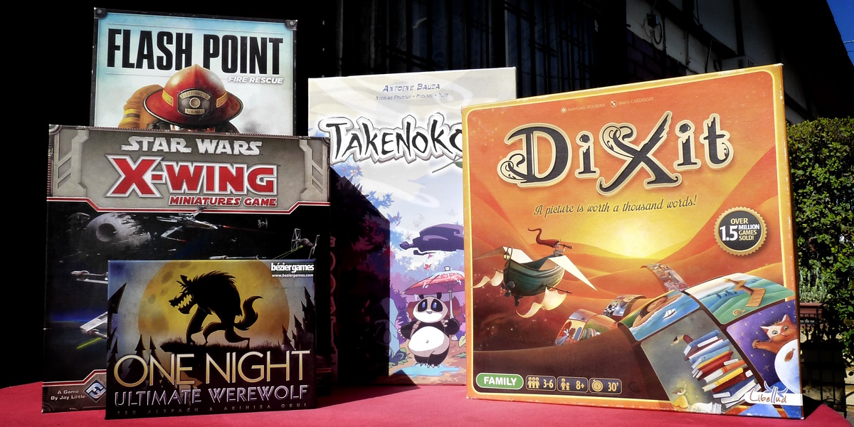 Juegos Bicycle Cards, Alhambra, Tiny Epic Quest, Kingdom Builder y Onirim